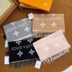 LV Essential 圍巾